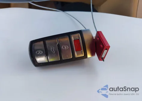 2008 Volkswagen Passat Komfort z USA, uszkodzony, nr VIN WVWLK73C88E125980